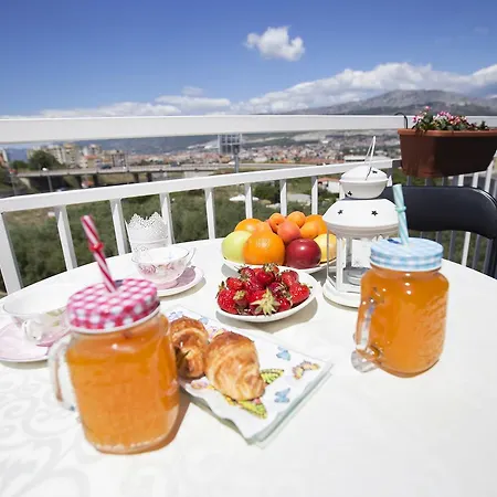 Charming Apartman Pio Apartment Split