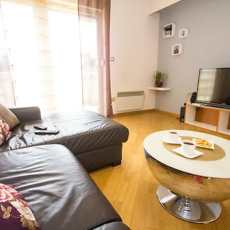 Apartment Charming Apartman Pio Split